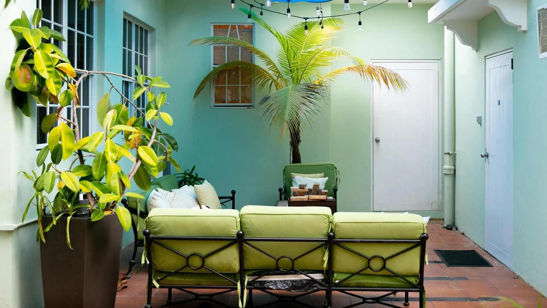 Numero Uno Beach Apartments San Juan